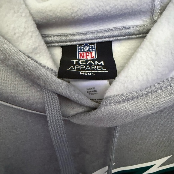 NWT Philadelphia Eagles Men’s Gray Hoodie with Eagle Logo, Size XL - Picture 4 of 5